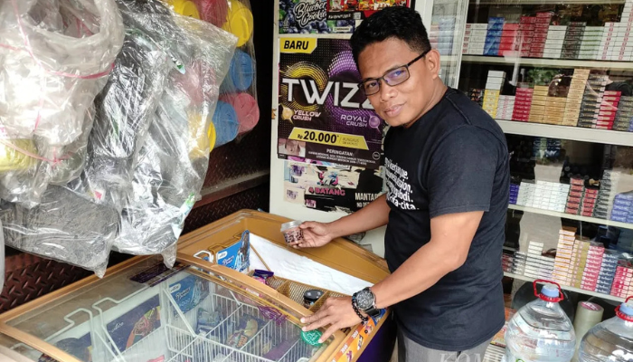 Abdul Hamied, Alumni UIN Jakarta “Juragan” Warung Madura